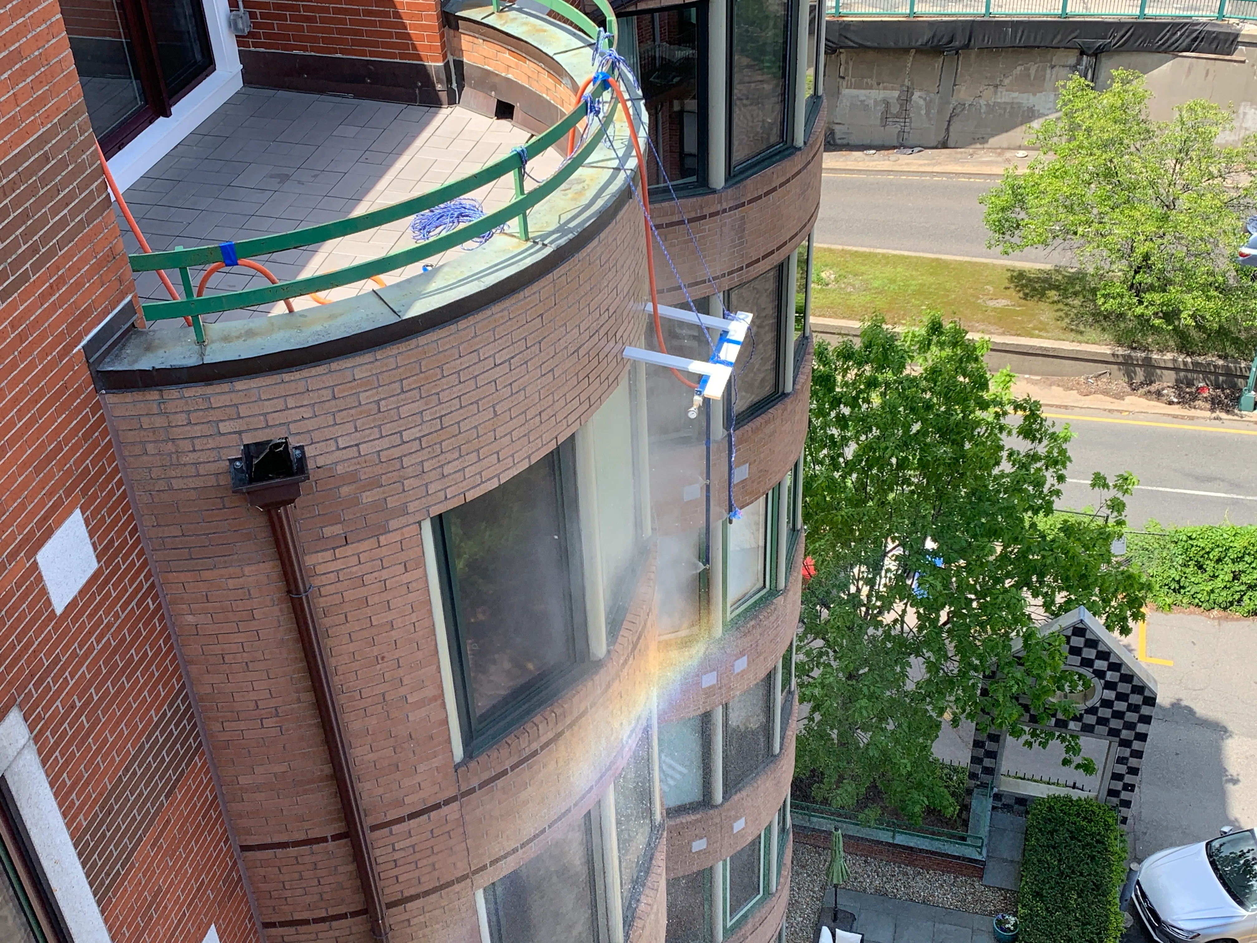 a picture of a big building